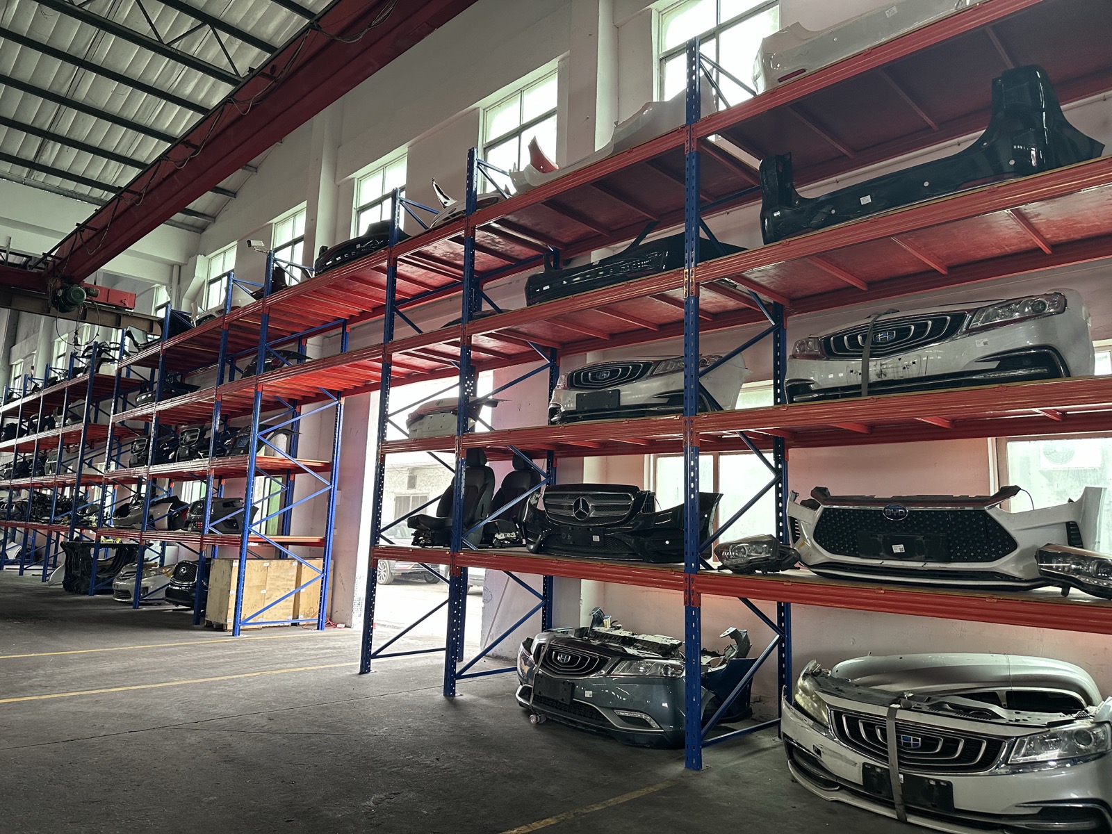 Body parts racking — side view